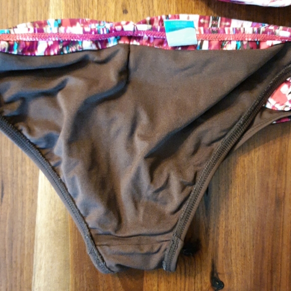 Unique SUNSETS Bikini Set - Picture 6 of 9